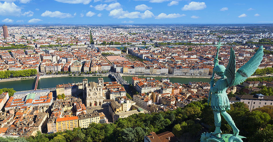 LYON